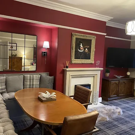 Seaside-scarborough-wifi-parking-petsok-sleeps-7 8 Сasa de vacaciones Scarborough