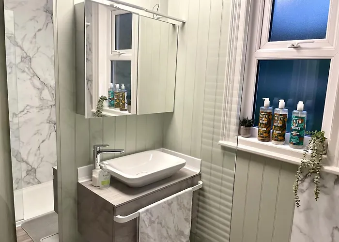 Dom wakacyjny Seaside-scarborough-wifi-parking-petsok-sleeps-7 8 *