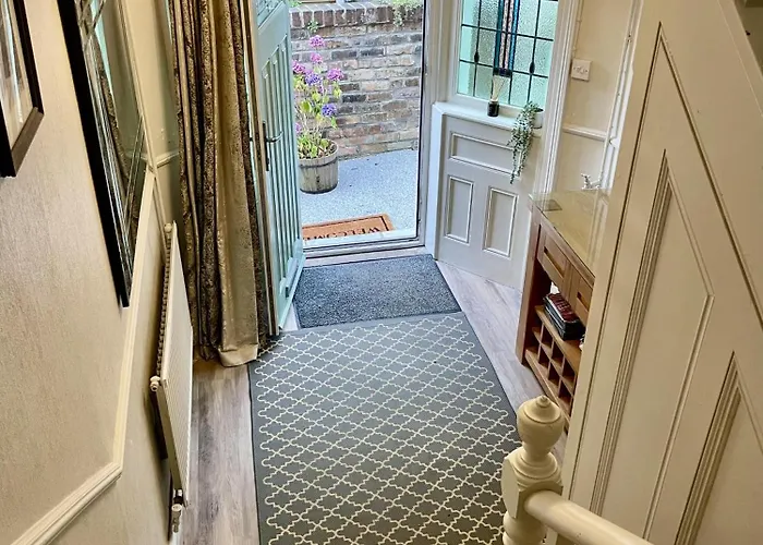 Dom wakacyjny Seaside-scarborough-wifi-parking-petsok-sleeps-7 8 *